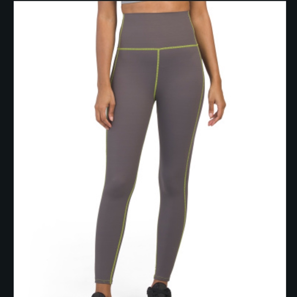 Miraclesuit Tummy Control Smoothing Performance Workout Leggings NWT